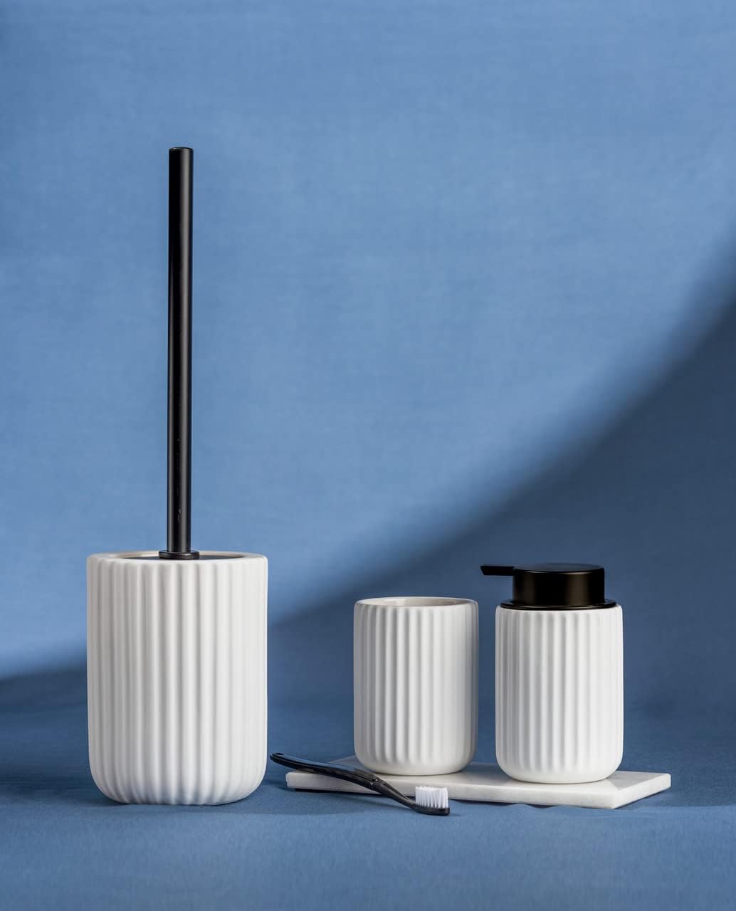 WENKO Belluno Ceramic Toilet Brush Holder 115 x 42 x 115 cm