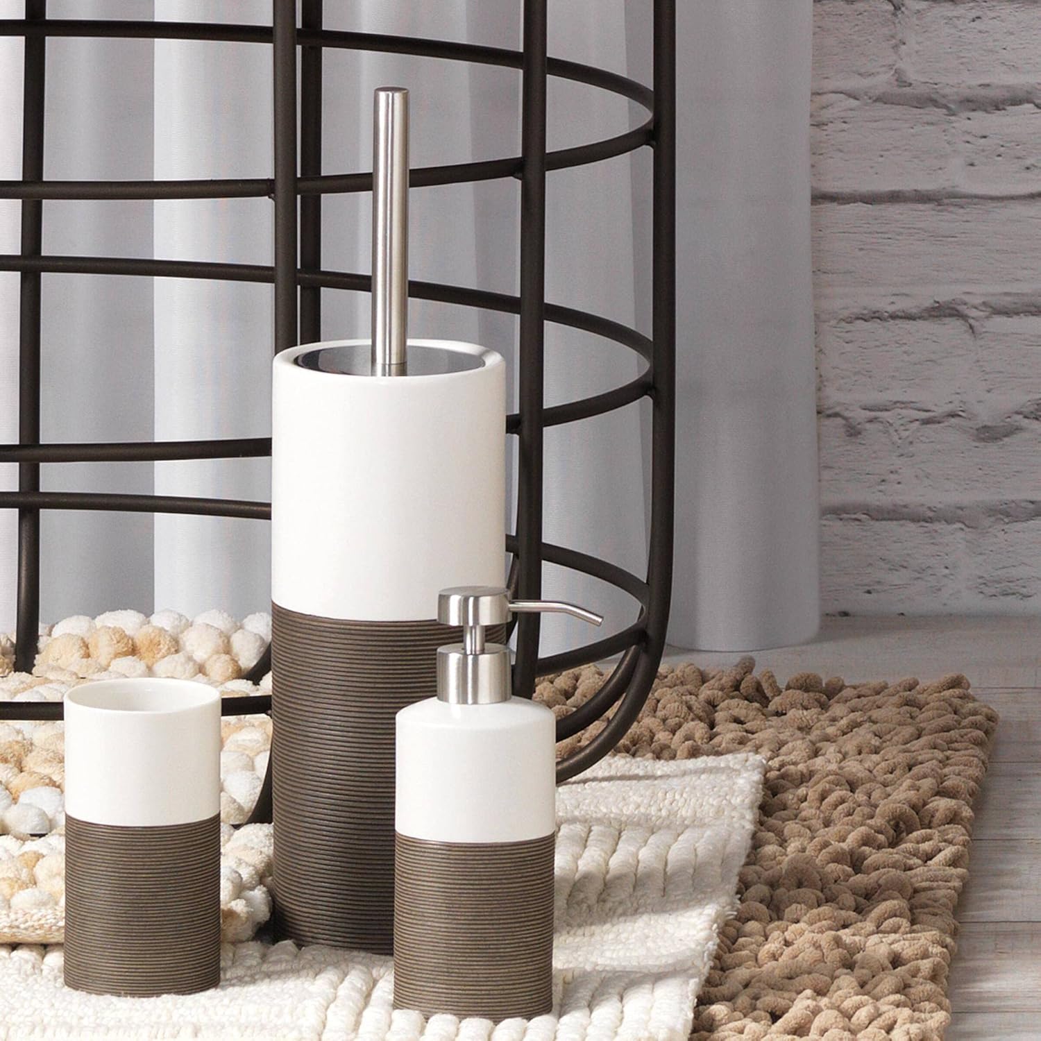 Sealskin Doppio Toilet Brush and Holder 1